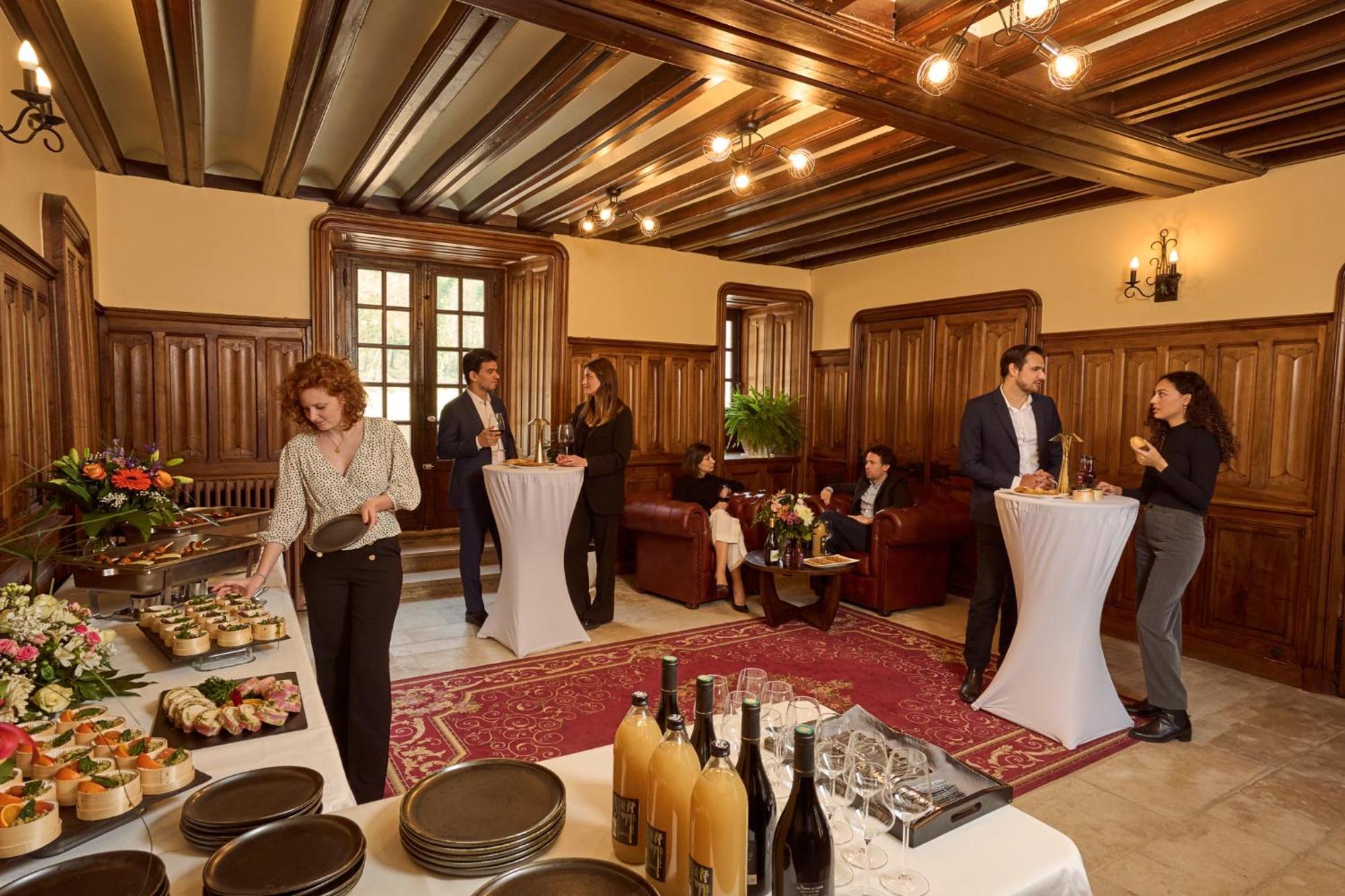 Domaine De La Commanderie De Ballan Ngoại thất bức ảnh